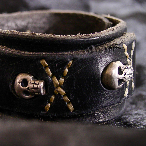 Metal Skull Cuff – gbb Custom Leather